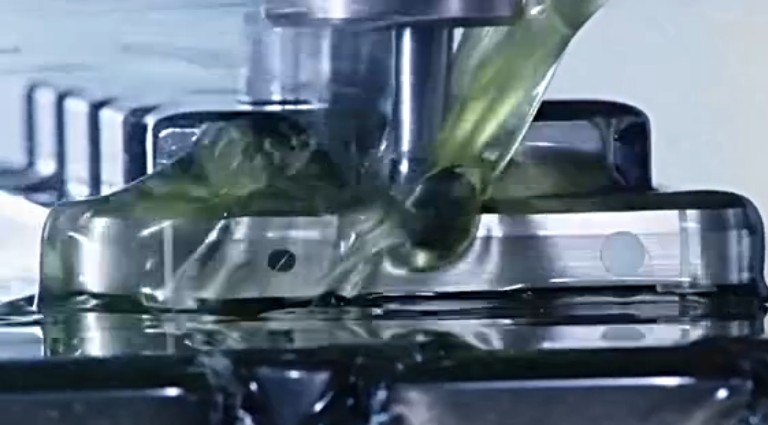 小米4、魅族MX4手機(jī)外殼加工用的是什么切削液？